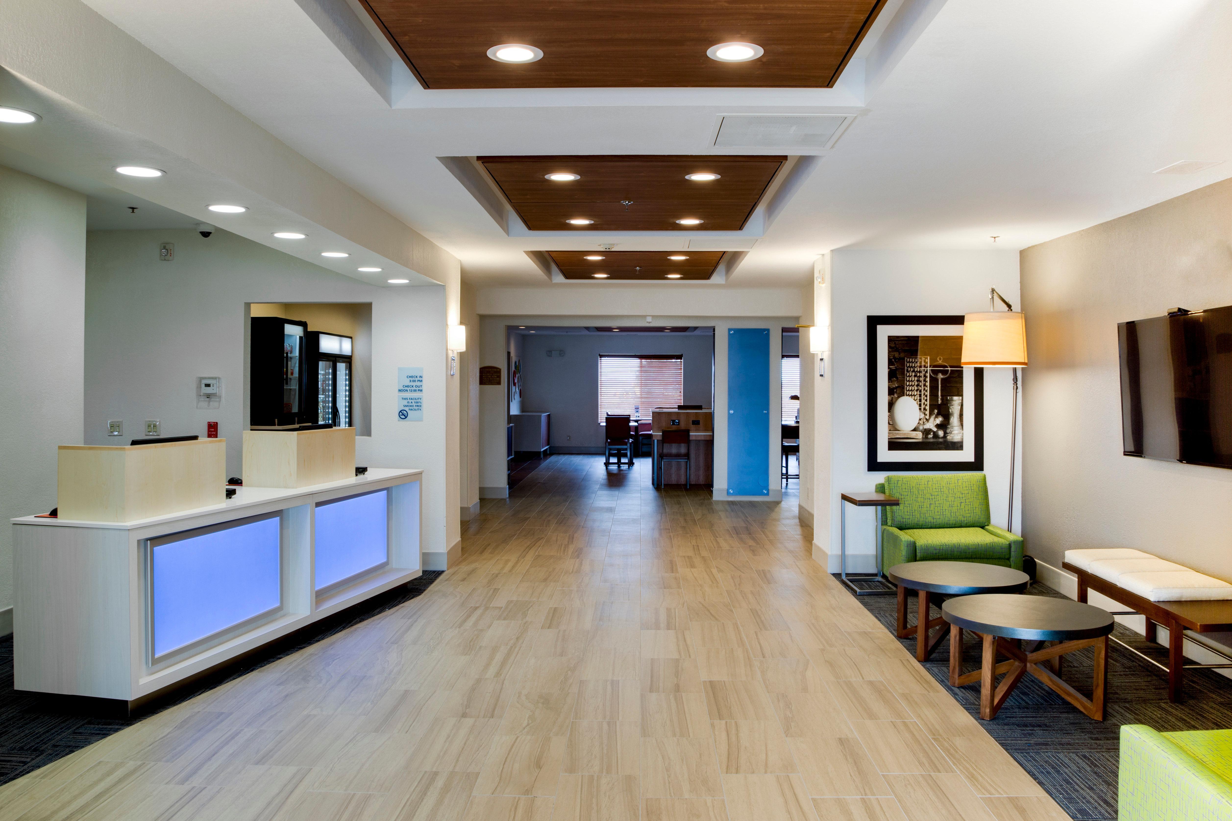 Holiday Inn Express & Suites Jacksonville By Ihg South Jacksonville Exterior photo