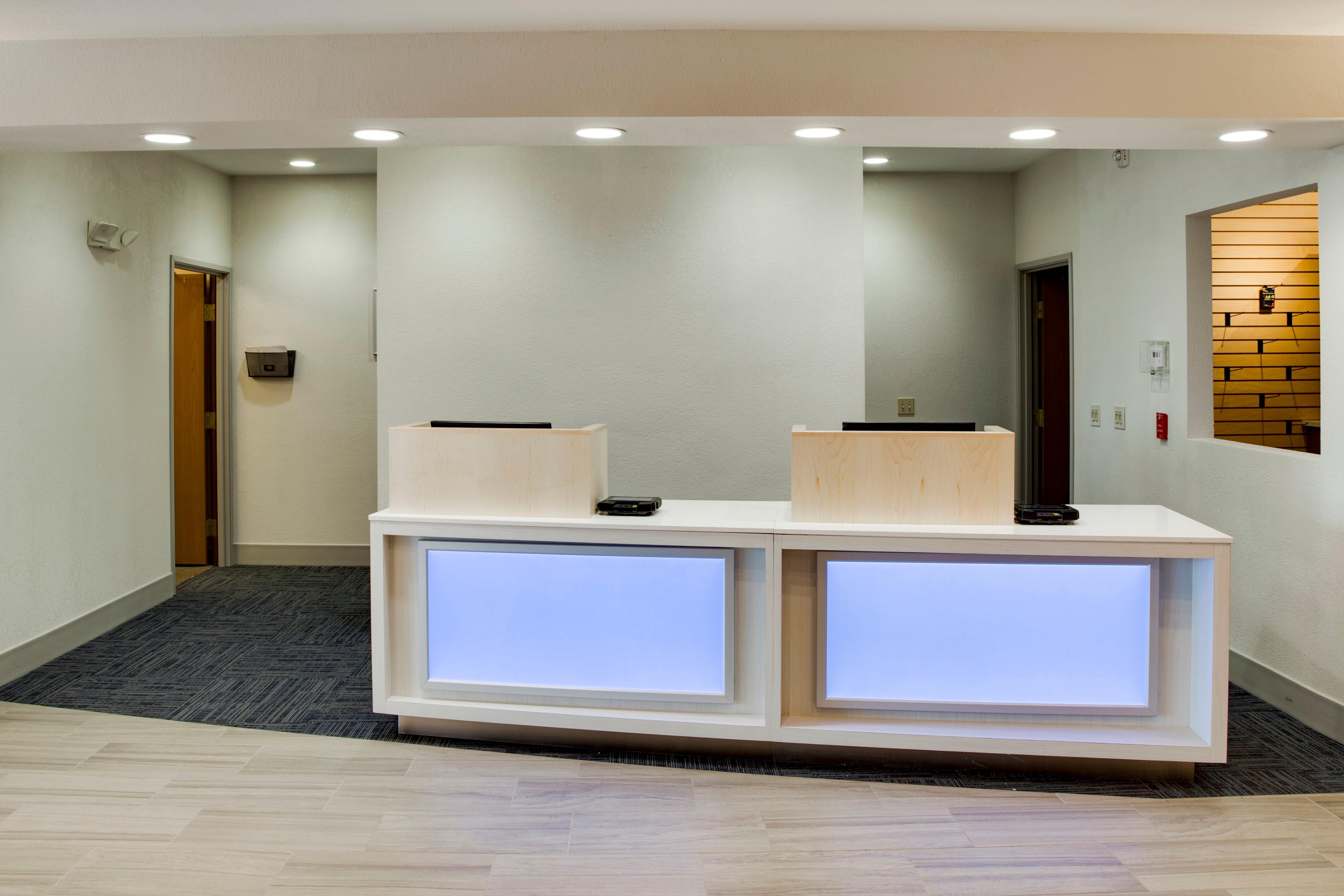 Holiday Inn Express & Suites Jacksonville By Ihg South Jacksonville Exterior photo
