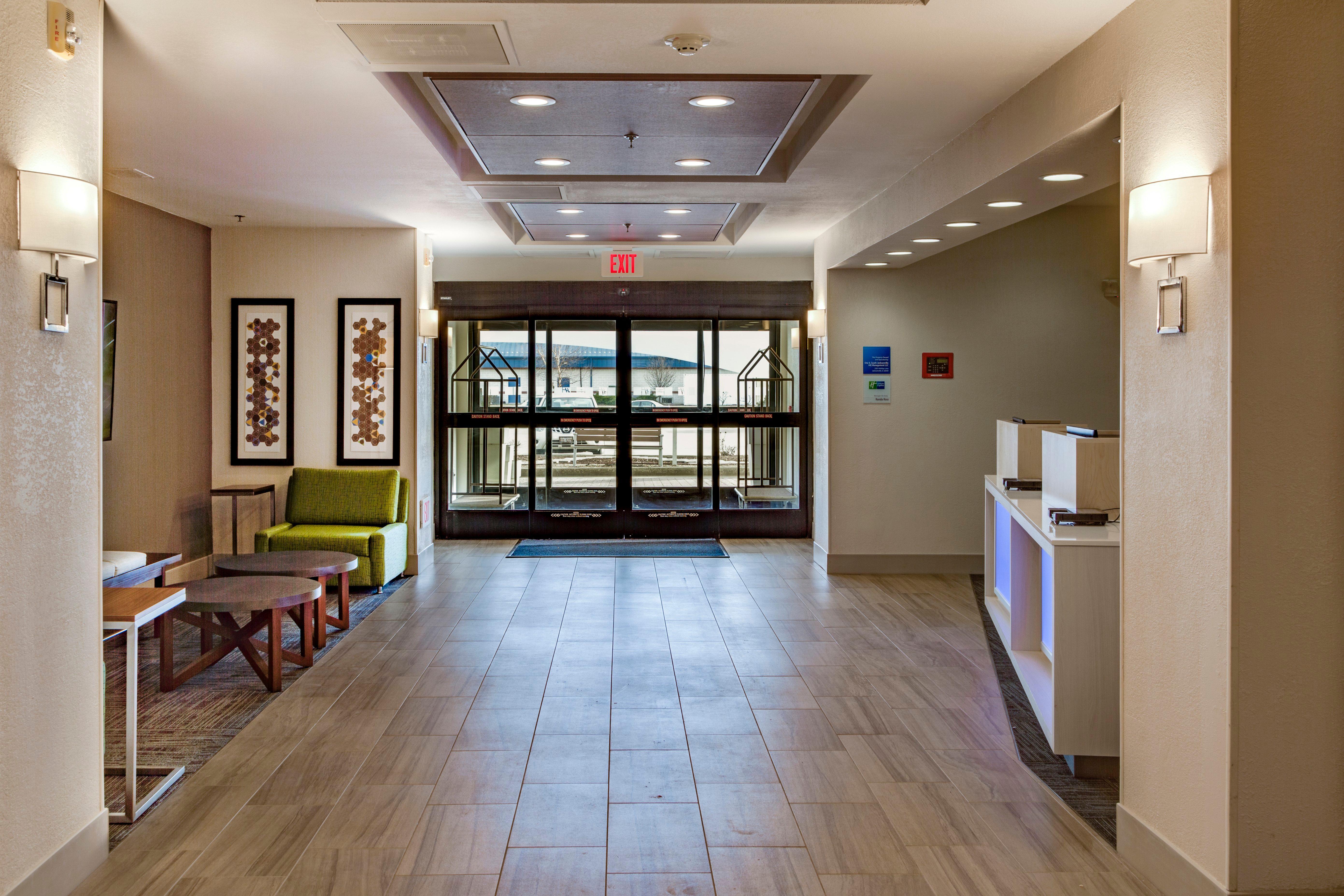 Holiday Inn Express & Suites Jacksonville By Ihg South Jacksonville Exterior photo